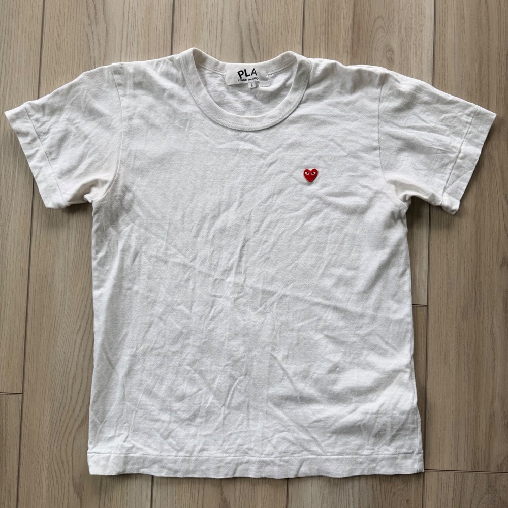 Comme des Garcons PLAY T-Shirt Women Large White Red Heart Logo AZ-T199
